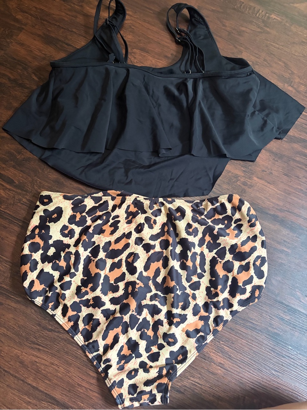 Leopard bathing suit - Picture 4 of 6